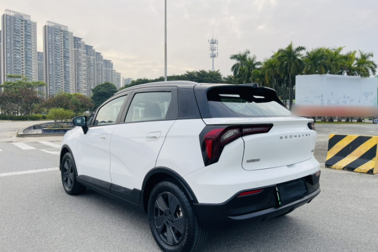 吉利几何E萤火虫 2022款 401KM 霹雳虎 5座车身外观6004