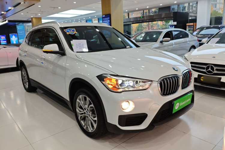 宝马X1 2019款 sDrive20Li 领先型车身外观3