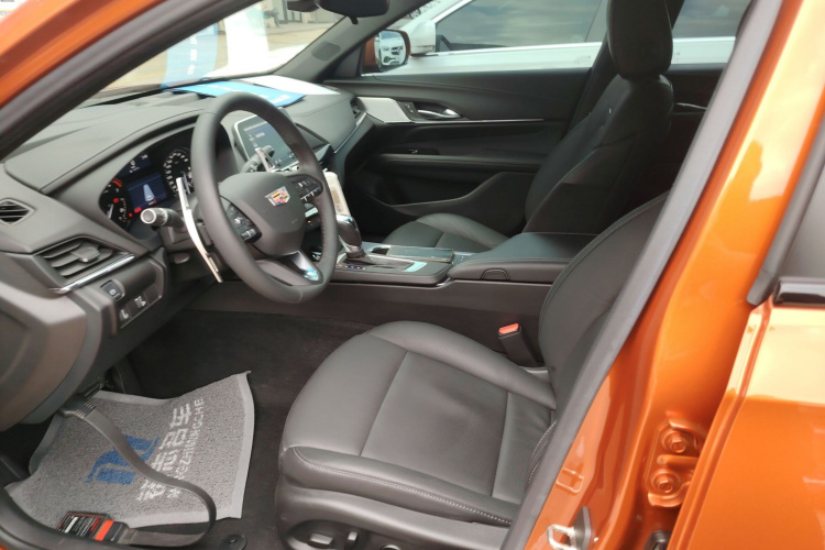 凯迪拉克CT4 2023款 25T 豪华型中控内饰19