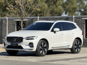 沃尔沃XC60新能源 2024款 T8 插电混动 长续航四驱智远豪华版