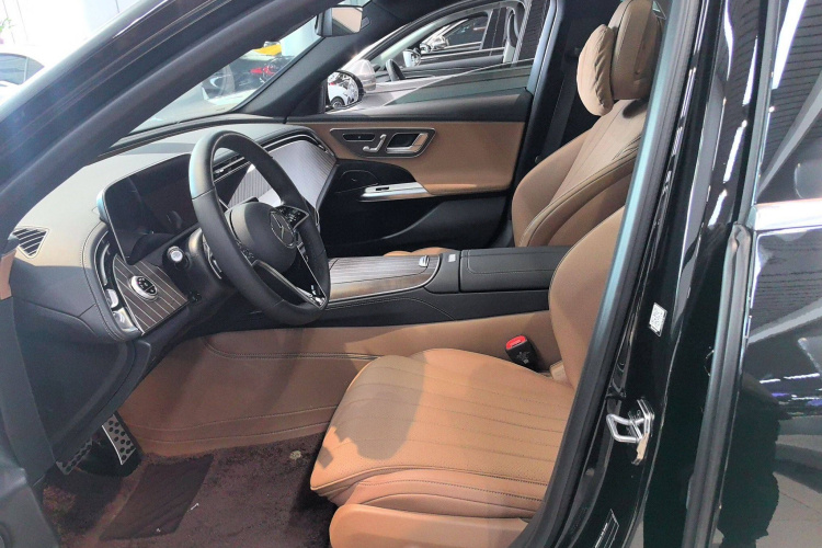 奔驰E级 2024款 E 300 L 时尚型局部细节19