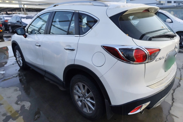 马自达CX-5 2015款 2.0L 自动两驱都市型车身外观4