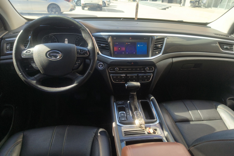 广汽传祺 传祺GS7 2017款 280T 两驱豪华型中控内饰7002