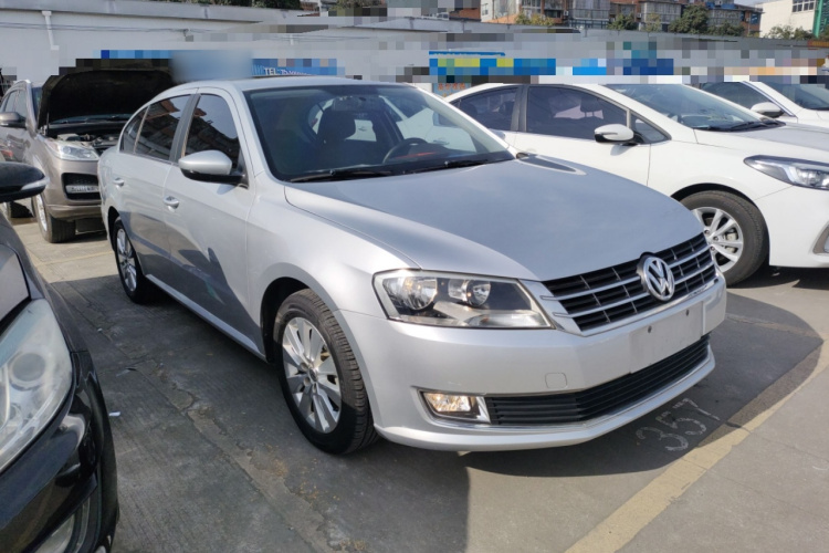 大众 朗逸 2013款 改款经典 1.6L 自动舒适版车身外观6002