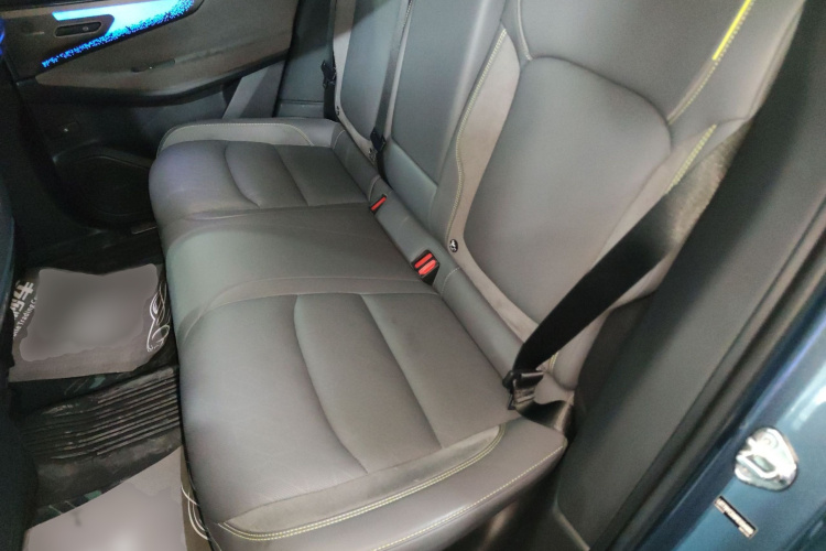 领克08 EM-P 2025款 220km 四驱性能Halo中控内饰7004