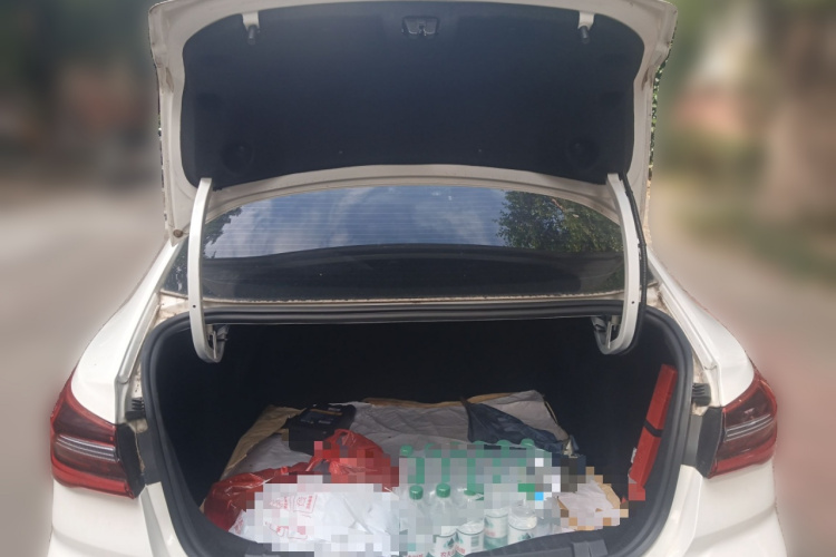 福特 福睿斯 2021款 1.5L 自动钻石版中控内饰23