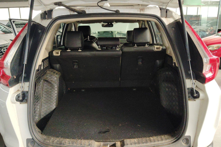 本田CR-V 2019款 240TURBO CVT两驱舒适版 国VI机舱底盘23