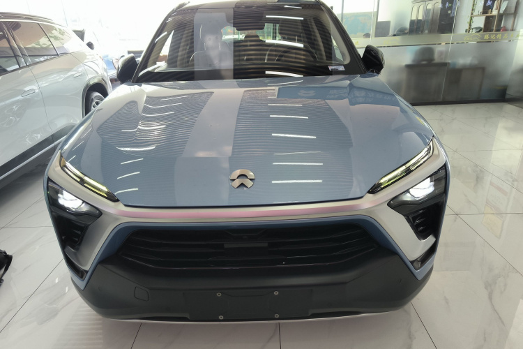 蔚来ES8 2018款 创始版车身外观2