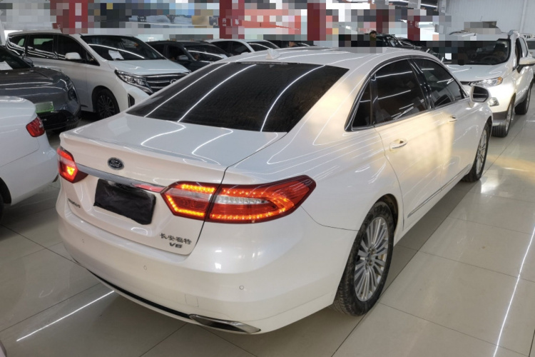 福特 金牛座 2017款 EcoBoost 180 至尊型车身外观7