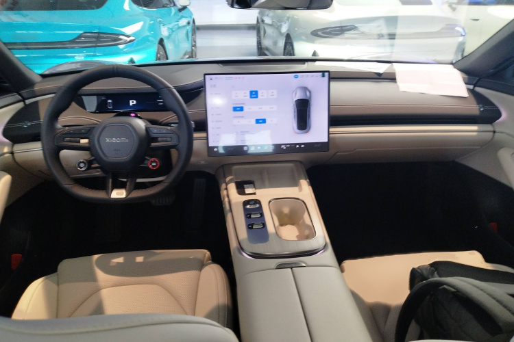 小米汽车 小米SU7 2024款 后驱长续航智驾版中控内饰7002