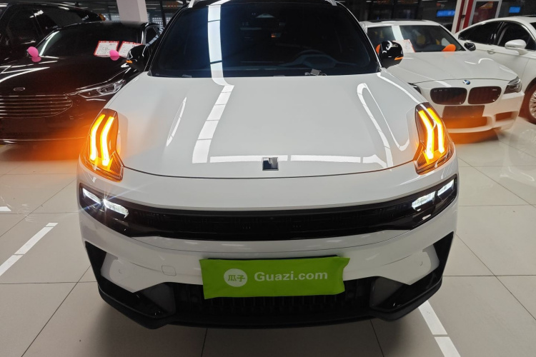 领克06 2023款 Remix 1.5T 劲Halo车身外观2