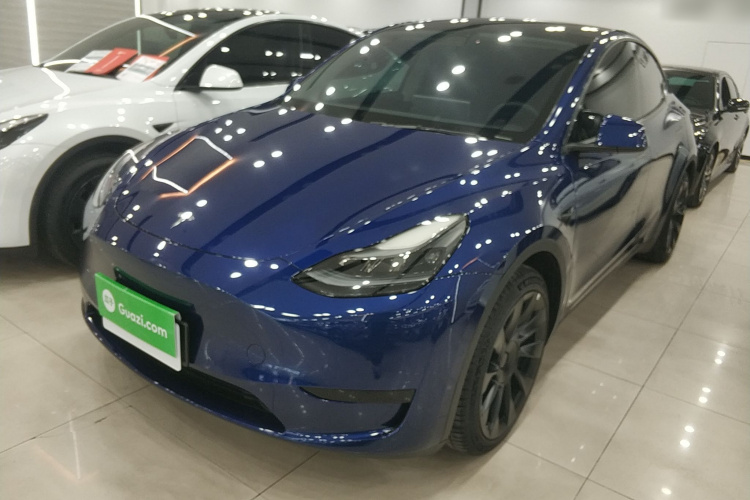 特斯拉 Model Y 2022款 改款 后轮驱动版车身外观1