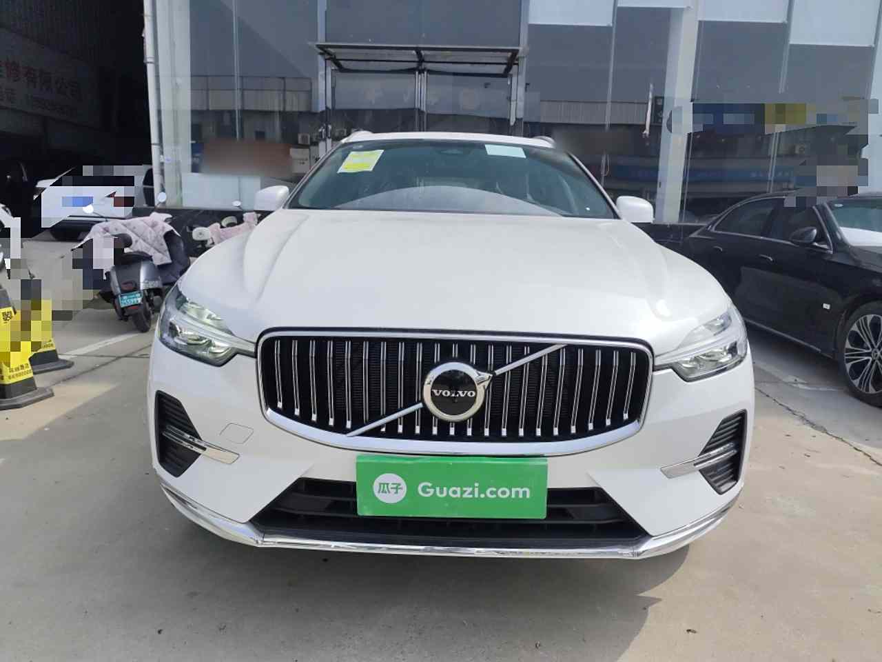 沃尔沃XC60 2025款 B5 四驱智远豪华版(1)