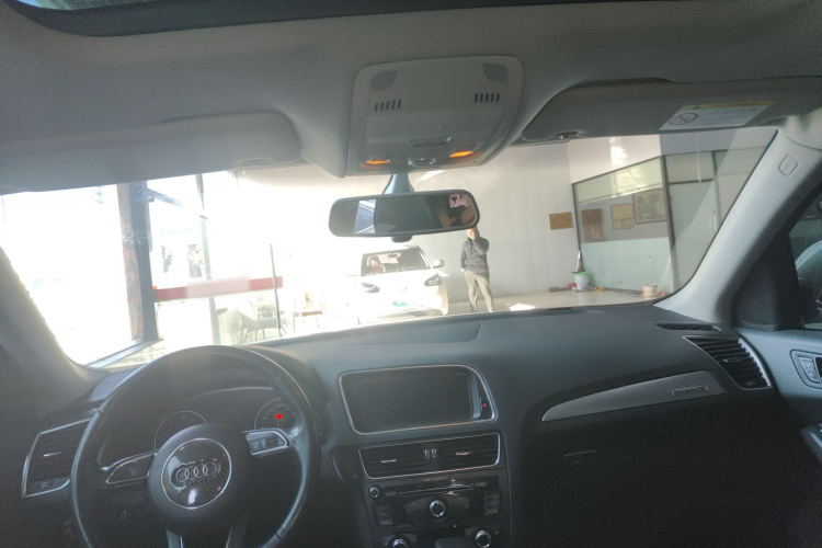 奥迪Q5 2016款 40 TFSI 技术型局部细节22