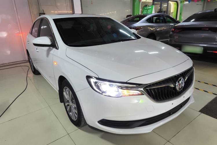 别克 英朗 2021款 改款 1.3T 自动轻混动精英型车身外观3