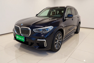 宝马X5 2022款 xDrive 30Li 尊享型M运动套装