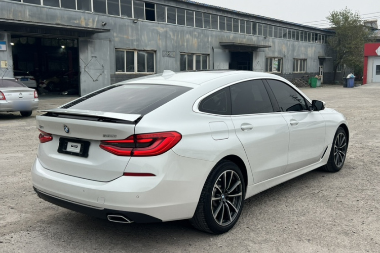 宝马6系GT 2021款 改款 630i 豪华设计套装车身外观6002