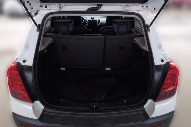 雪佛兰 创酷 2016款 1.4T 自动两驱舒适天窗版中控内饰23