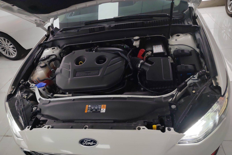 福特 蒙迪欧 2020款 EcoBoost 200 时尚型局部细节24