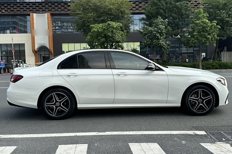 奔驰E级(进口) 2021款 E 260 时尚型运动版车身外观6009
