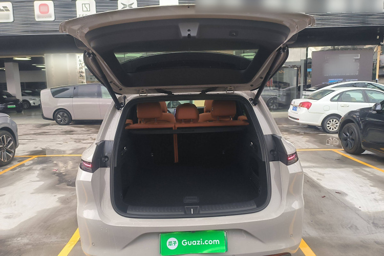 理想汽车 理想L6 2024款 Max中控内饰23