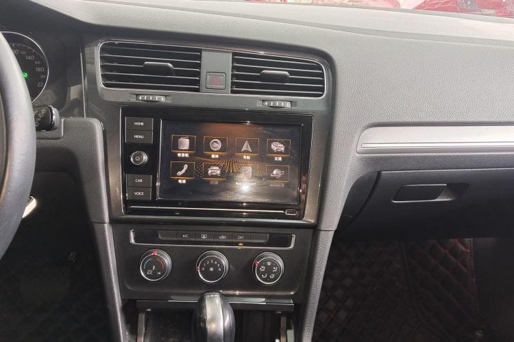 大众 高尔夫 2019款 280TSI DSG舒适型 国VI中控内饰7003
