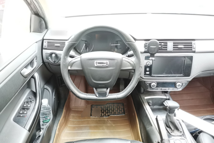 观致3 2014款 三厢 1.6L 自动致悦型中控内饰13