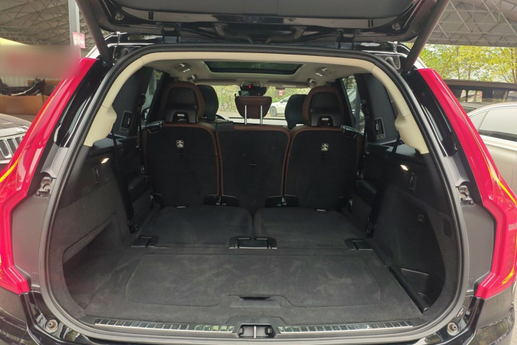 沃尔沃XC90 2019款 T6 智逸版 7座 国VI机舱底盘23