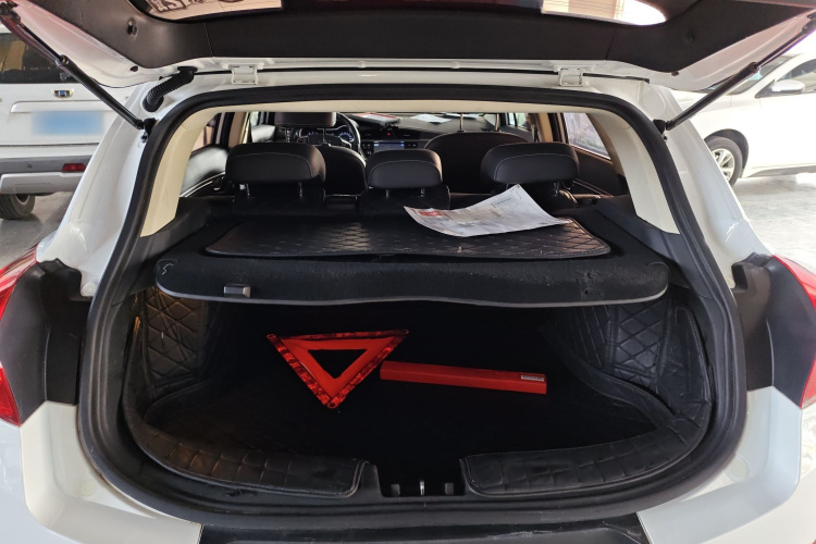 吉利汽车 帝豪GS 2016款 运动版 1.8L 自动领尚型局部细节23