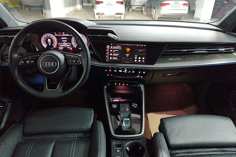 奥迪A3 2023款 改款 Sportback 35 TFSI 豪华致雅型中控内饰7002