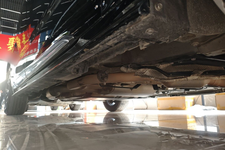 丰田 赛那SIENNA 2021款 2.5L混动 铂金版局部细节9001