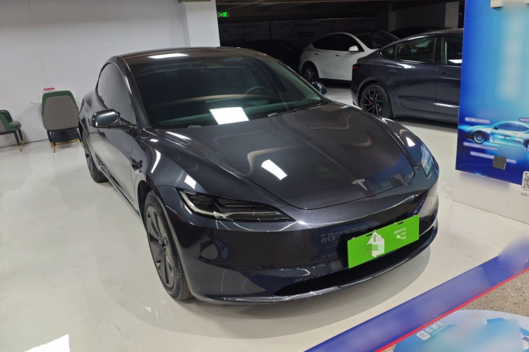 特斯拉 Model 3 2023款 后轮驱动版车身外观3