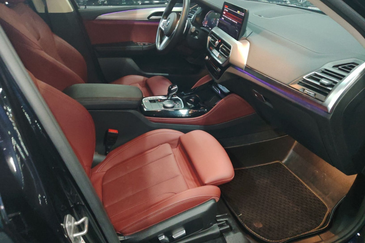 宝马X4 2022款 xDrive 25i M运动套装局部细节41