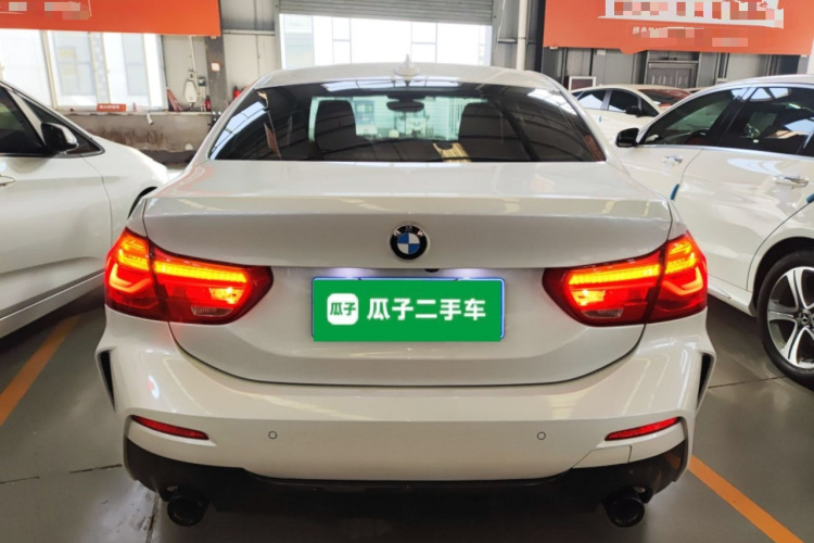 宝马1系 2021款 120i M运动曜夜版车身外观6