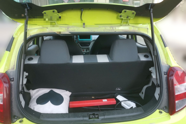 江铃集团新能源 易至EV2 2024款 201km 舒适型中控内饰23