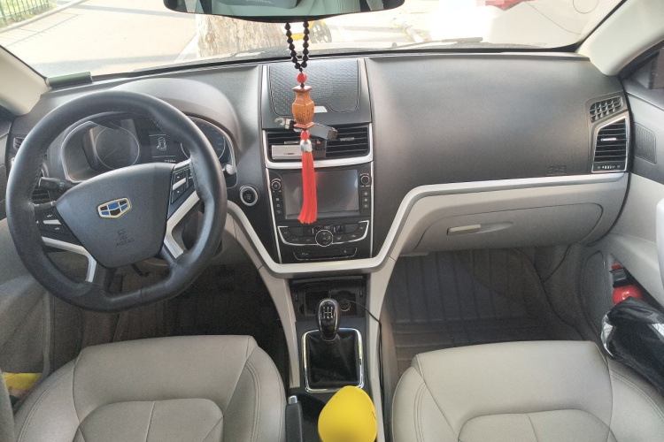 吉利汽车 帝豪 2016款 三厢 1.5L 手动豪华型中控内饰12