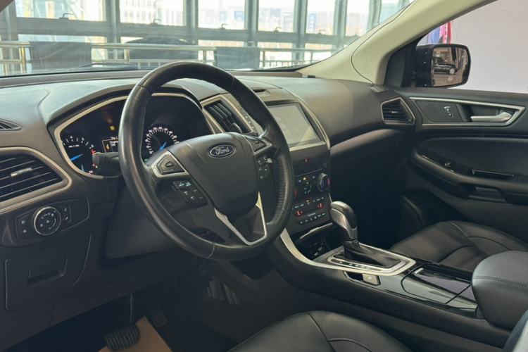 福特 锐界 2018款 EcoBoost 245 两驱铂锐型 7座 国V中控内饰7003