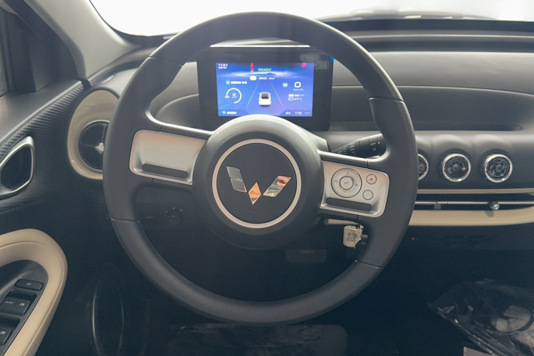 五菱汽车 五菱缤果 2024款 203km 轻享款中控内饰7005