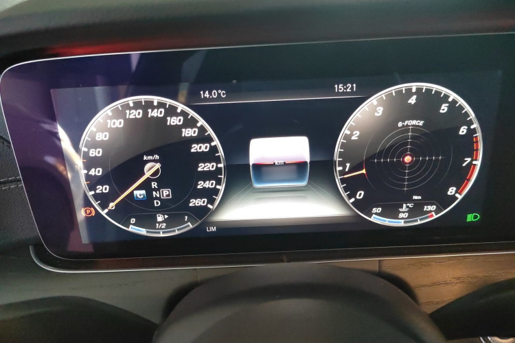 奔驰E级 2019款 改款 E 300 L 运动时尚型局部细节14