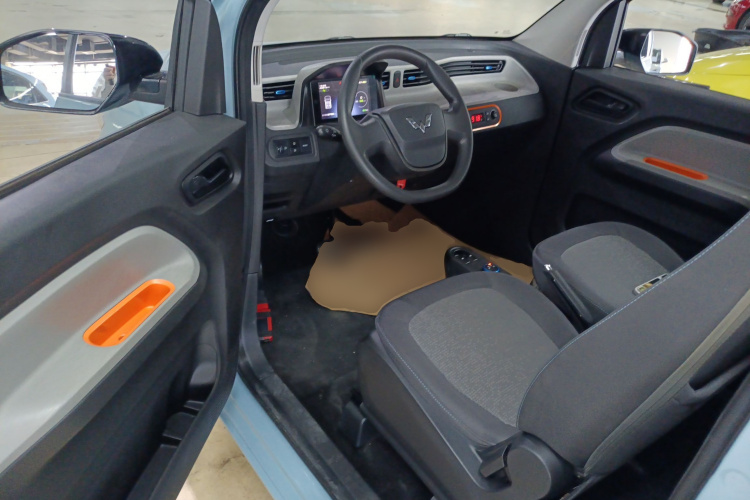 五菱汽车 宏光MINIEV 2020款 自在款 磷酸铁锂中控内饰20