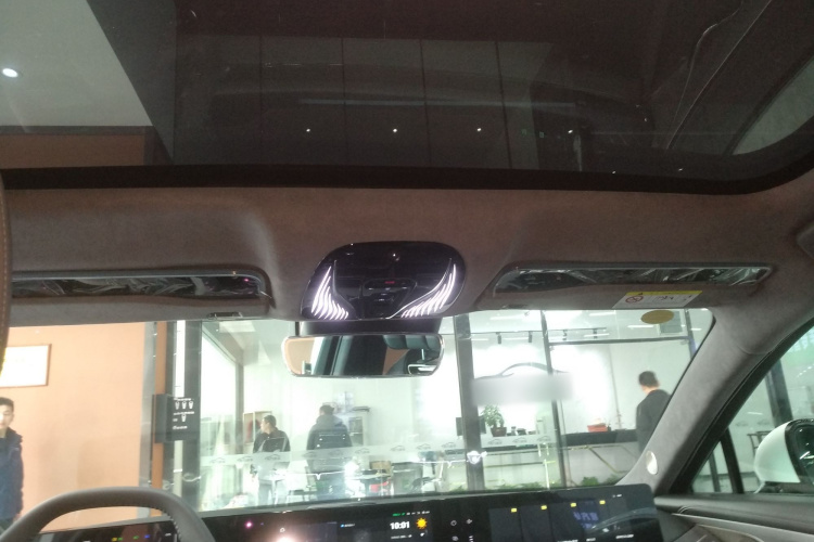 岚图汽车 岚图追光 2023款 四驱旗舰版局部细节22