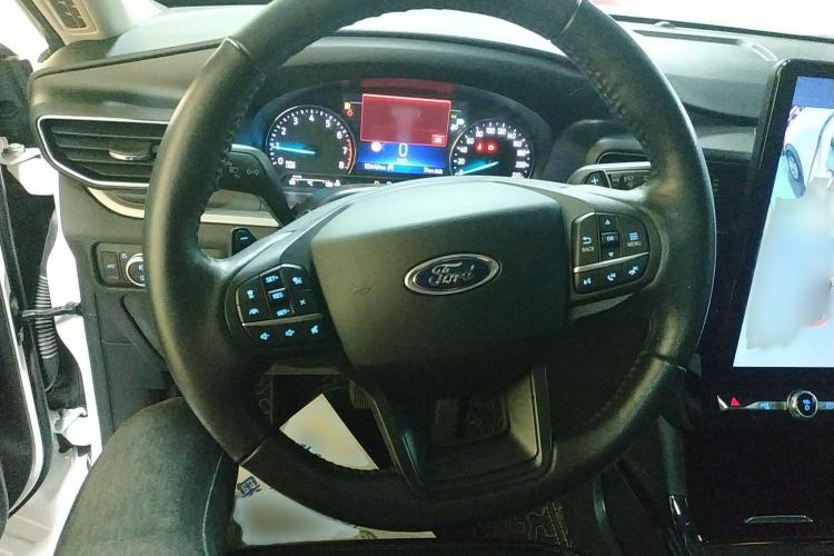 福特 探险者 2020款 EcoBoost 285 四驱风尚版 6座中控内饰13