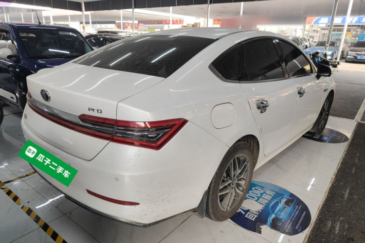 比亚迪 秦Pro新能源 2019款 EV 超能版 标准版智联领尚型车身外观6005