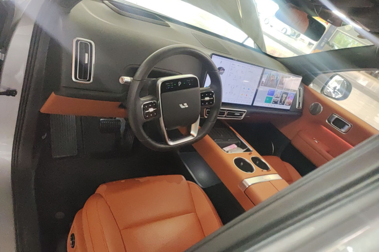 理想汽车 理想L6 2024款 Max中控内饰12