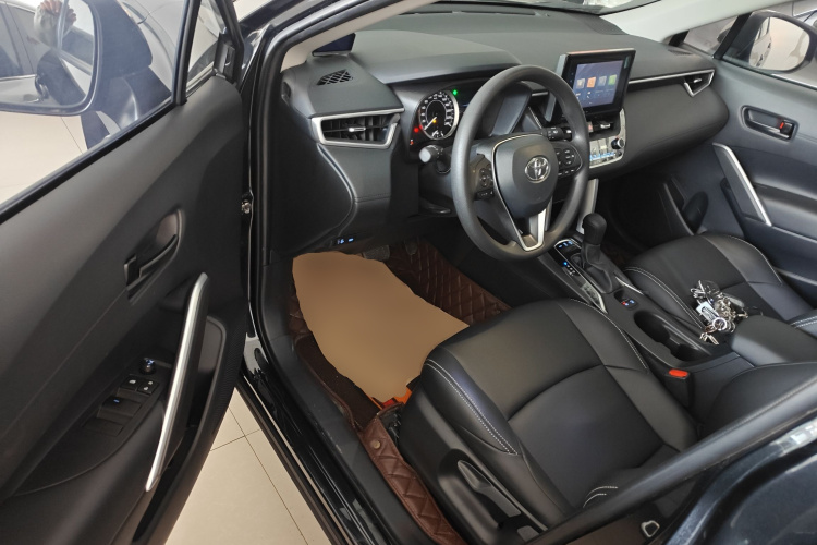 丰田 锋兰达 2022款 2.0L CVT领先版中控内饰20