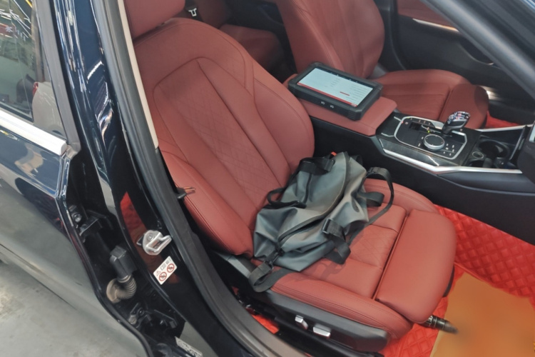 宝马3系 2022款 325Li M运动套装局部细节41