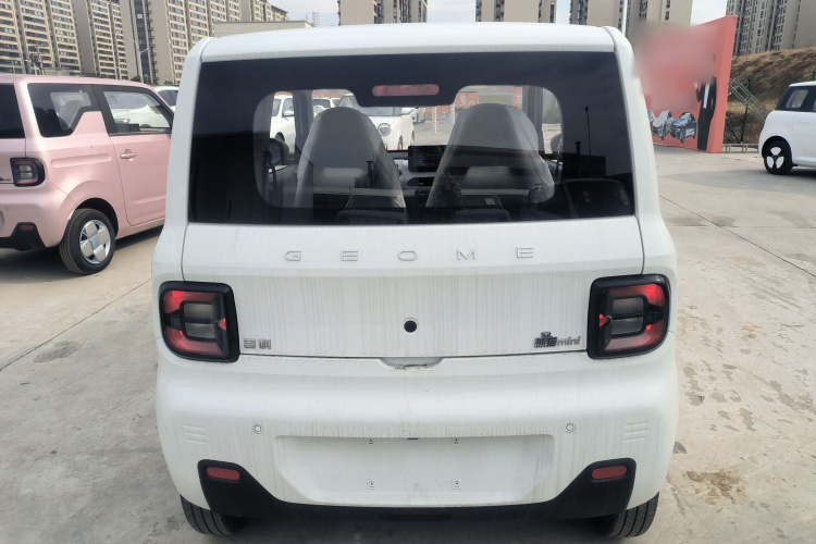 吉利银河 2024款 熊猫mini 200km 耐力熊车身外观6