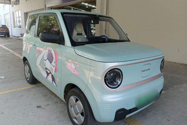 吉利银河 2023款 熊猫mini 120km 萌萌熊车身外观3