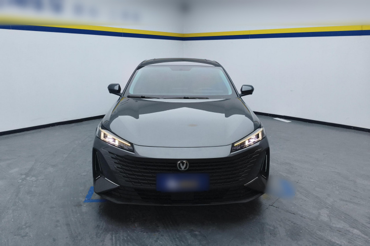 长安 逸达 2023款 蓝鲸NE 1.5T GDI DCT领航型车身外观2