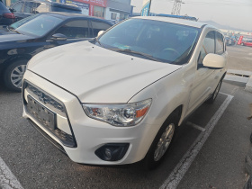 三菱 劲炫ASX 2013款 2.0L CVT两驱精英版